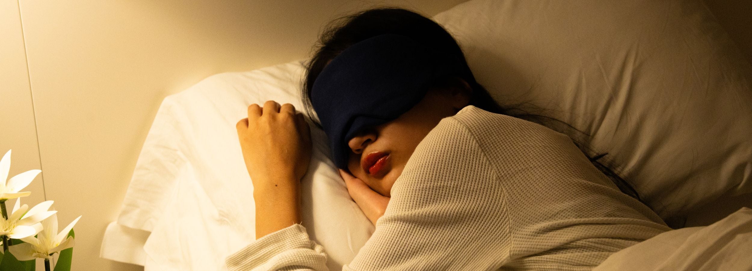How to Wind Down Before Bed: A Simple Routine That Supports Sleep Readiness